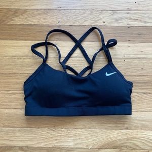 *SOLD ON M* Nike indy sports bra